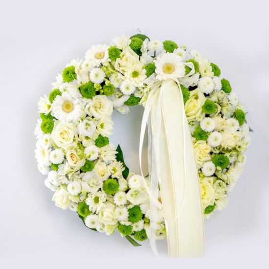 Angels lead your way - open wreath