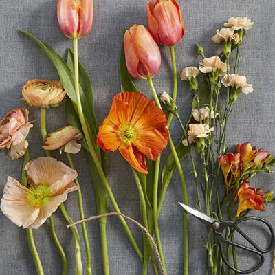 Orange flowers - bouquets, flower boxes, flower baskets Orange flowers - bouquets, flower boxes, flower baskets